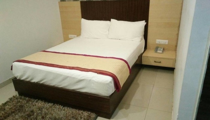 Hotel SGT Plaza