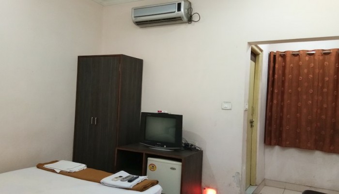 Hotel Steel City