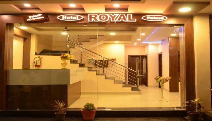 Hotel royal palace