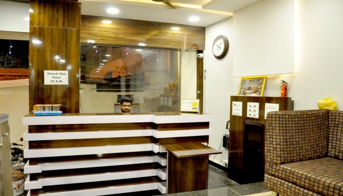 Hotel Raghumani Palace